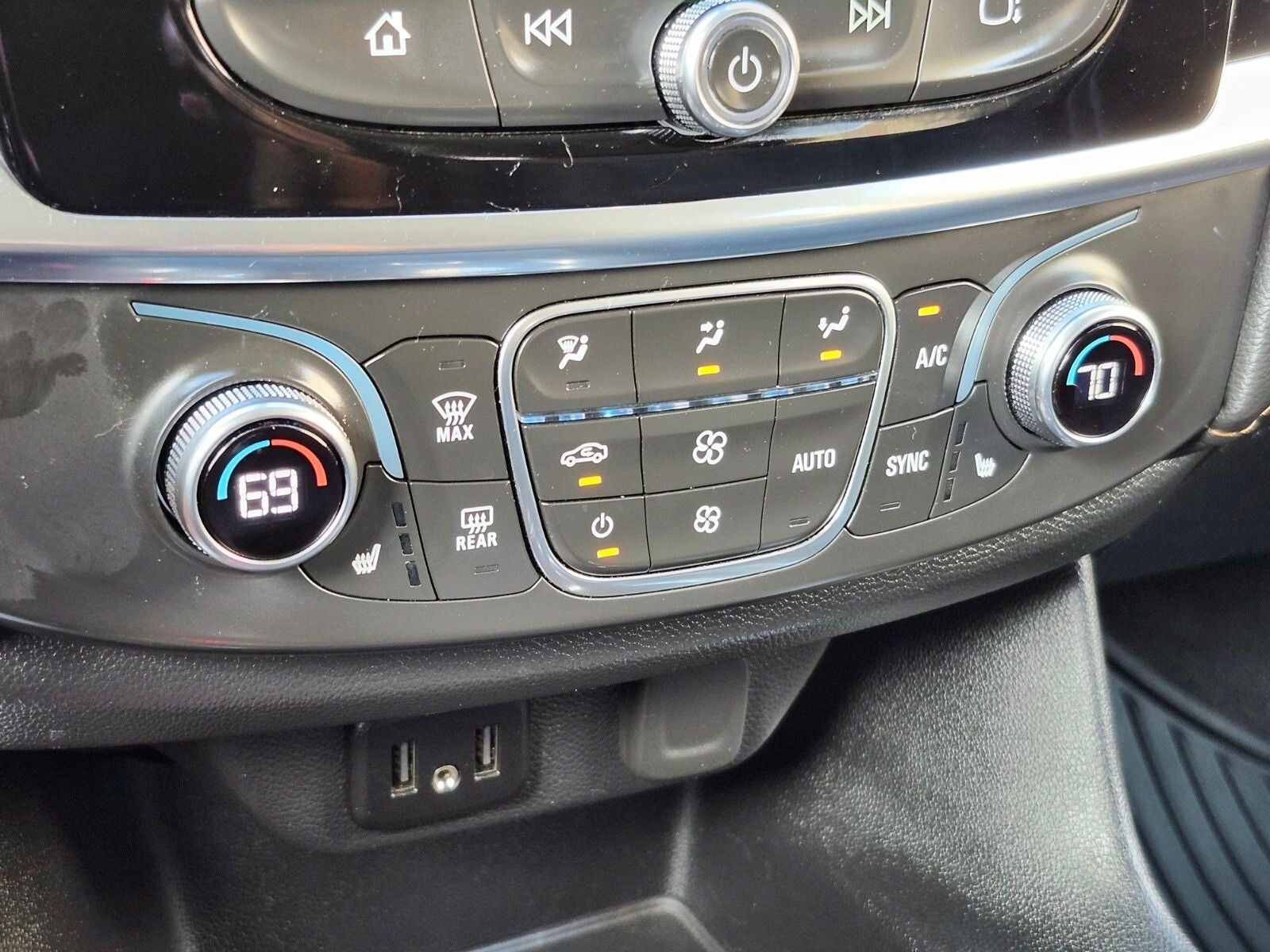 2020 Chevrolet Traverse LT 1LT