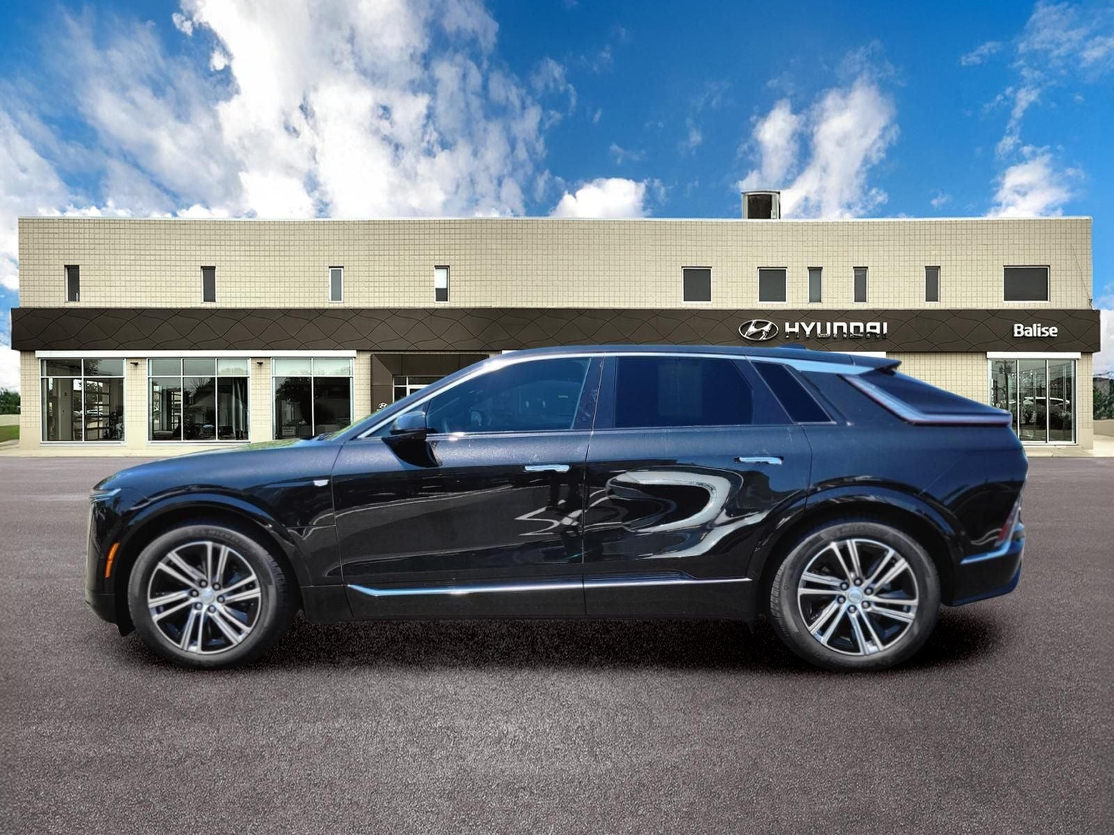 2024 Cadillac LYRIQ Luxury