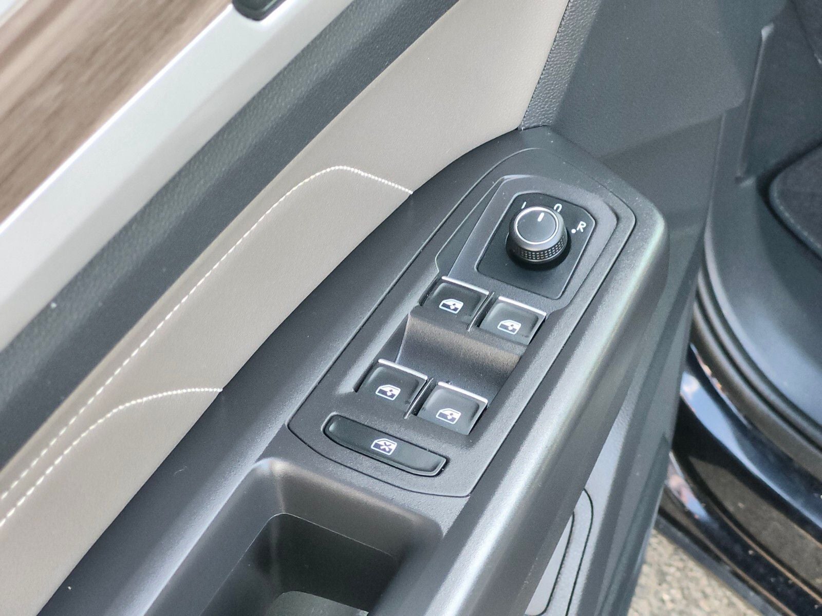 2023 Volkswagen Atlas 2.0T SEL