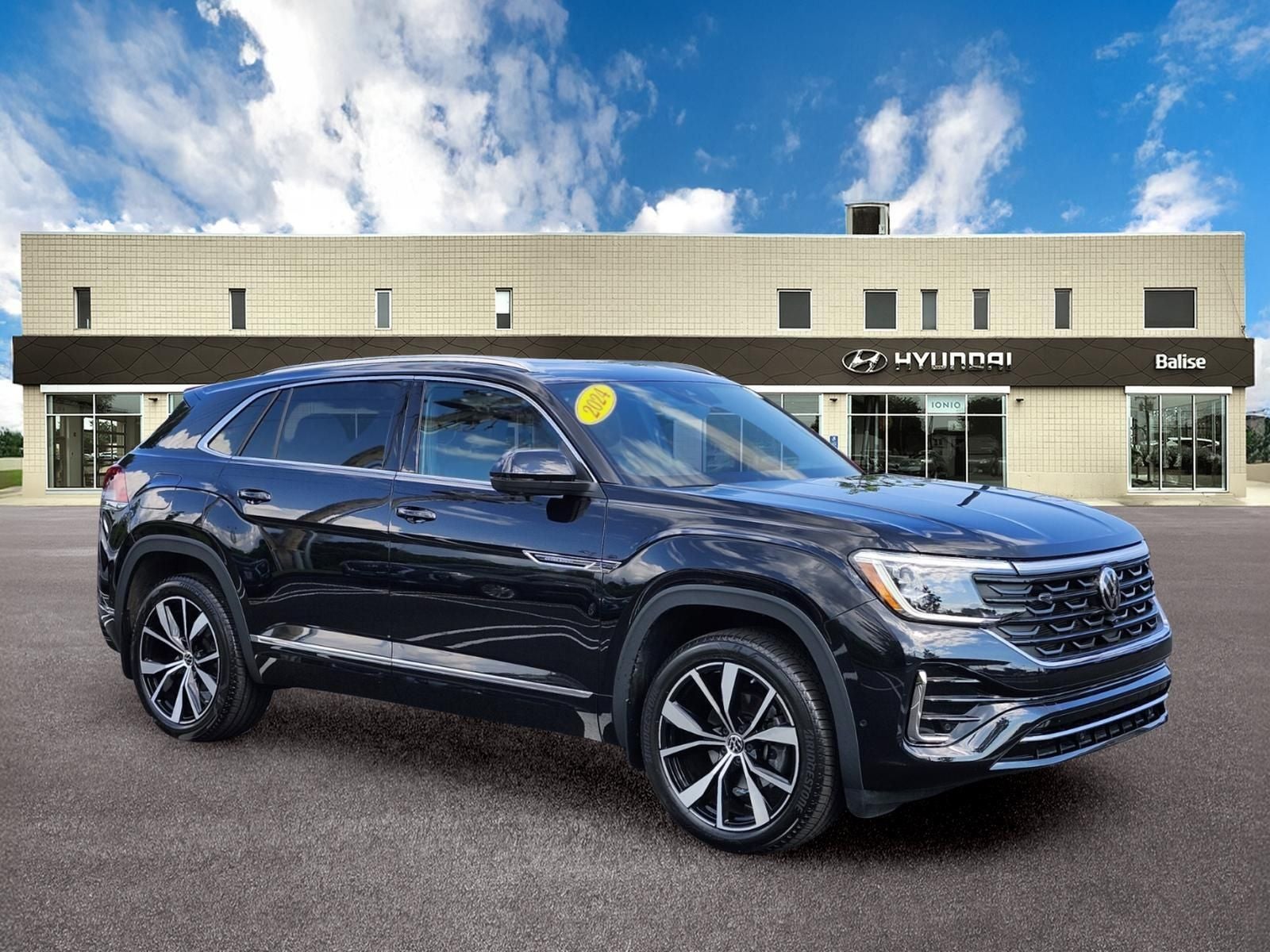 2024 Volkswagen Atlas Cross Sport 2.0T SEL Premium R-Line
