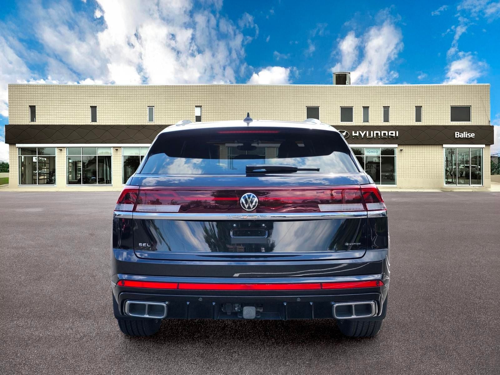 2024 Volkswagen Atlas Cross Sport 2.0T SEL Premium R-Line