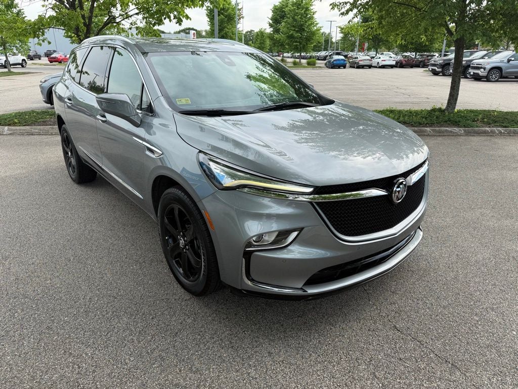 2023 Buick Enclave Essence