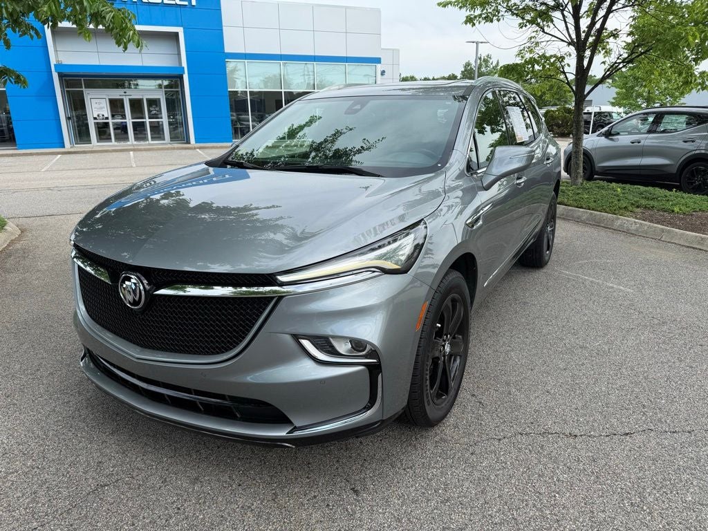 2023 Buick Enclave Essence