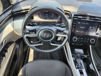 2022 Hyundai TUCSON SE