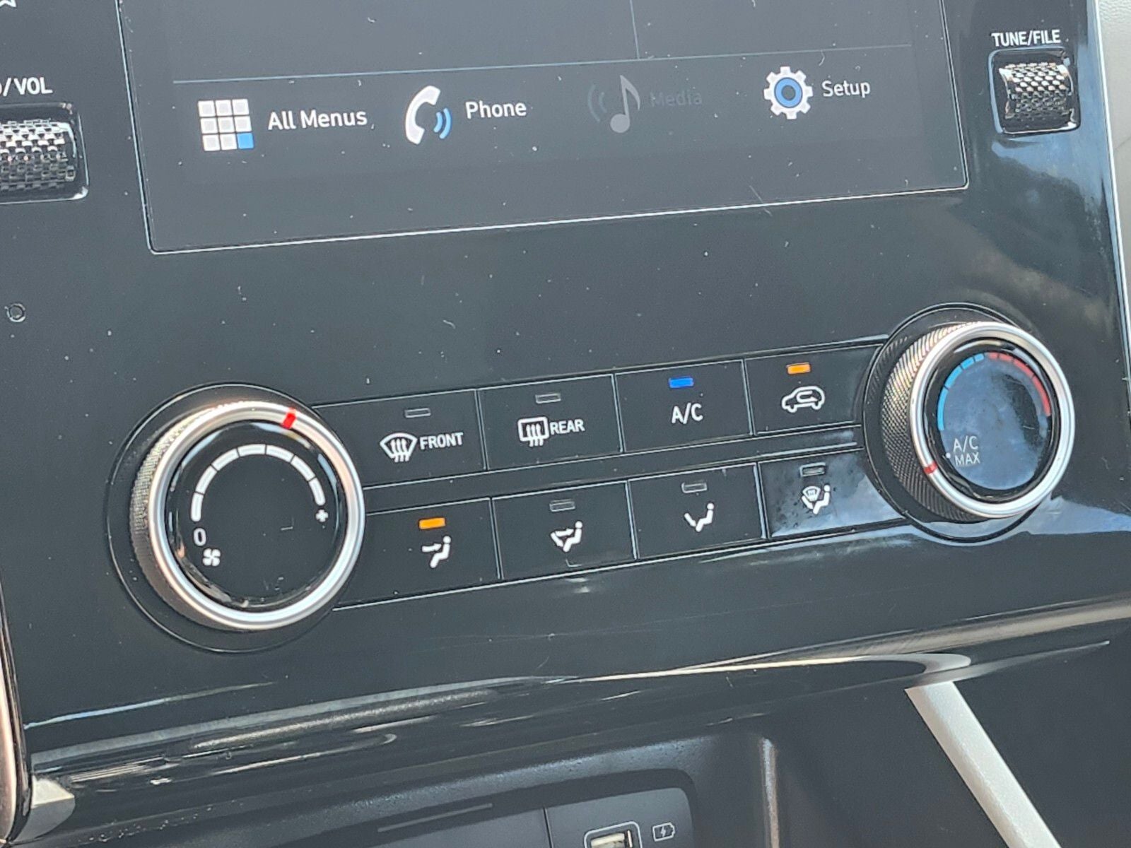 2022 Hyundai TUCSON SE
