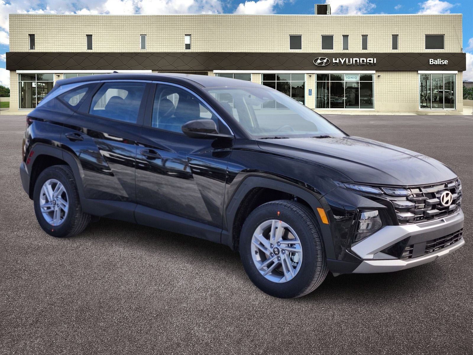 2026 Hyundai TUCSON SE