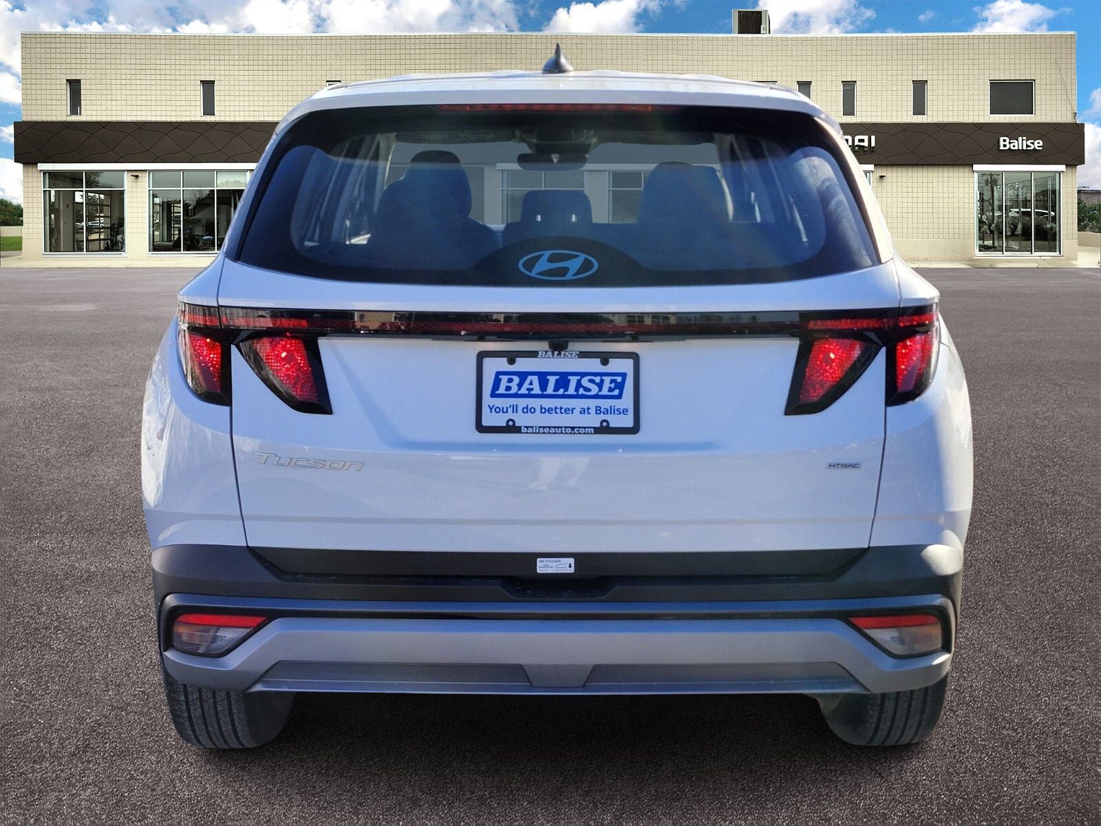 2026 Hyundai TUCSON SE