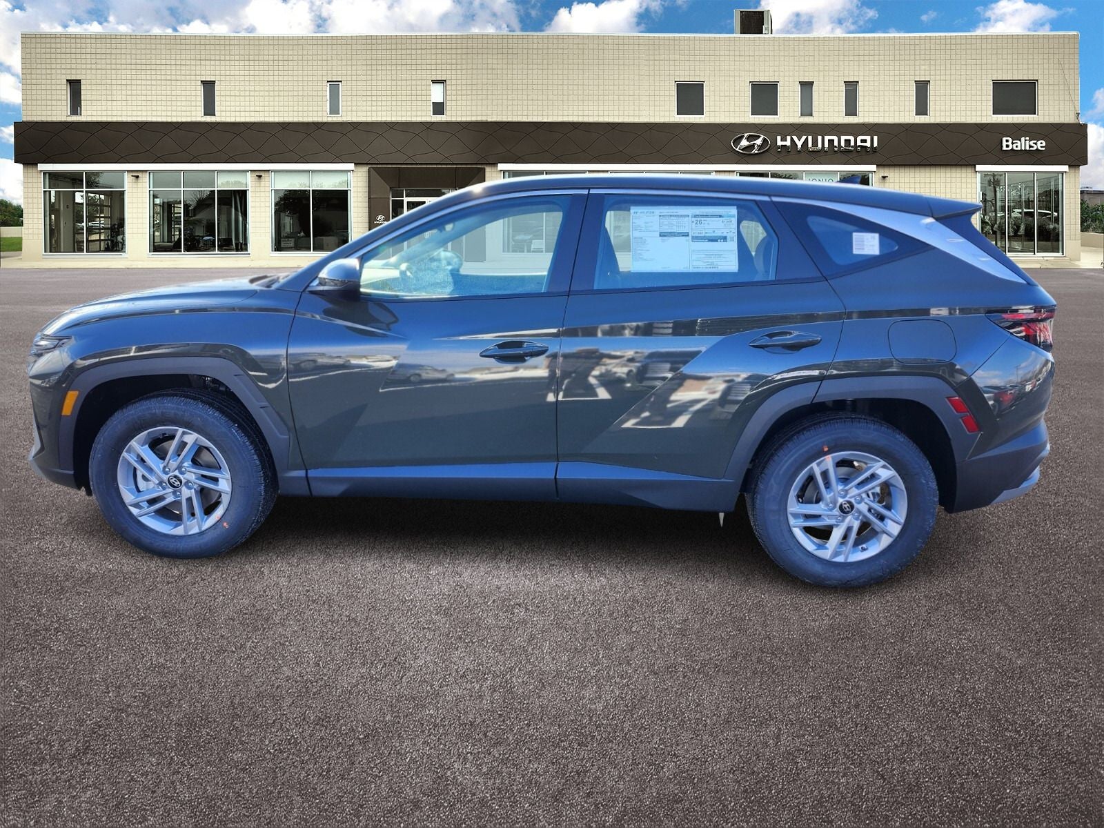 2026 Hyundai TUCSON SE