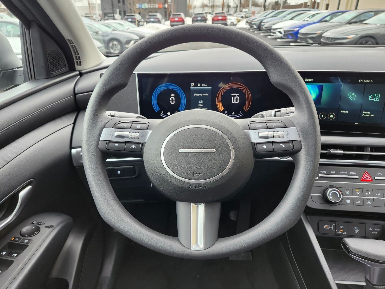 2026 Hyundai TUCSON SE