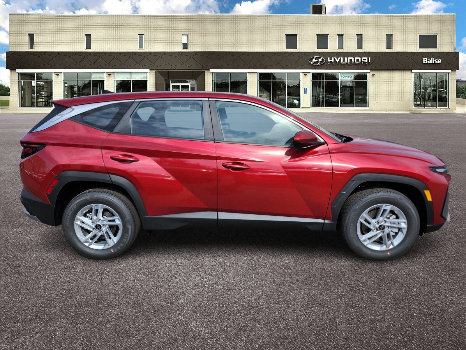 2026 Hyundai TUCSON SE