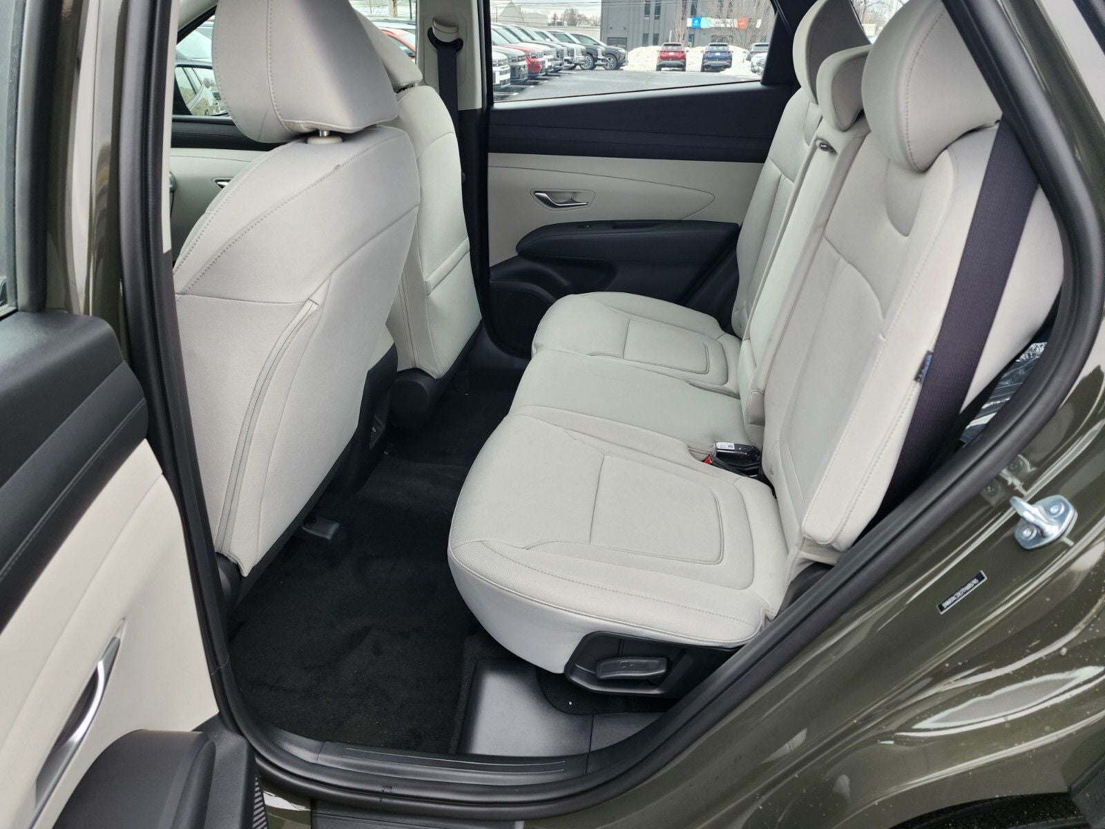 2026 Hyundai TUCSON SE