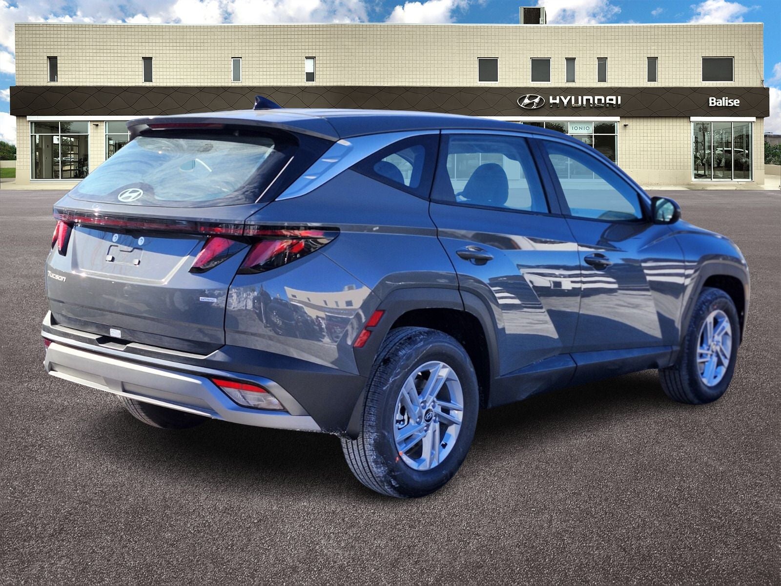 2026 Hyundai TUCSON SE