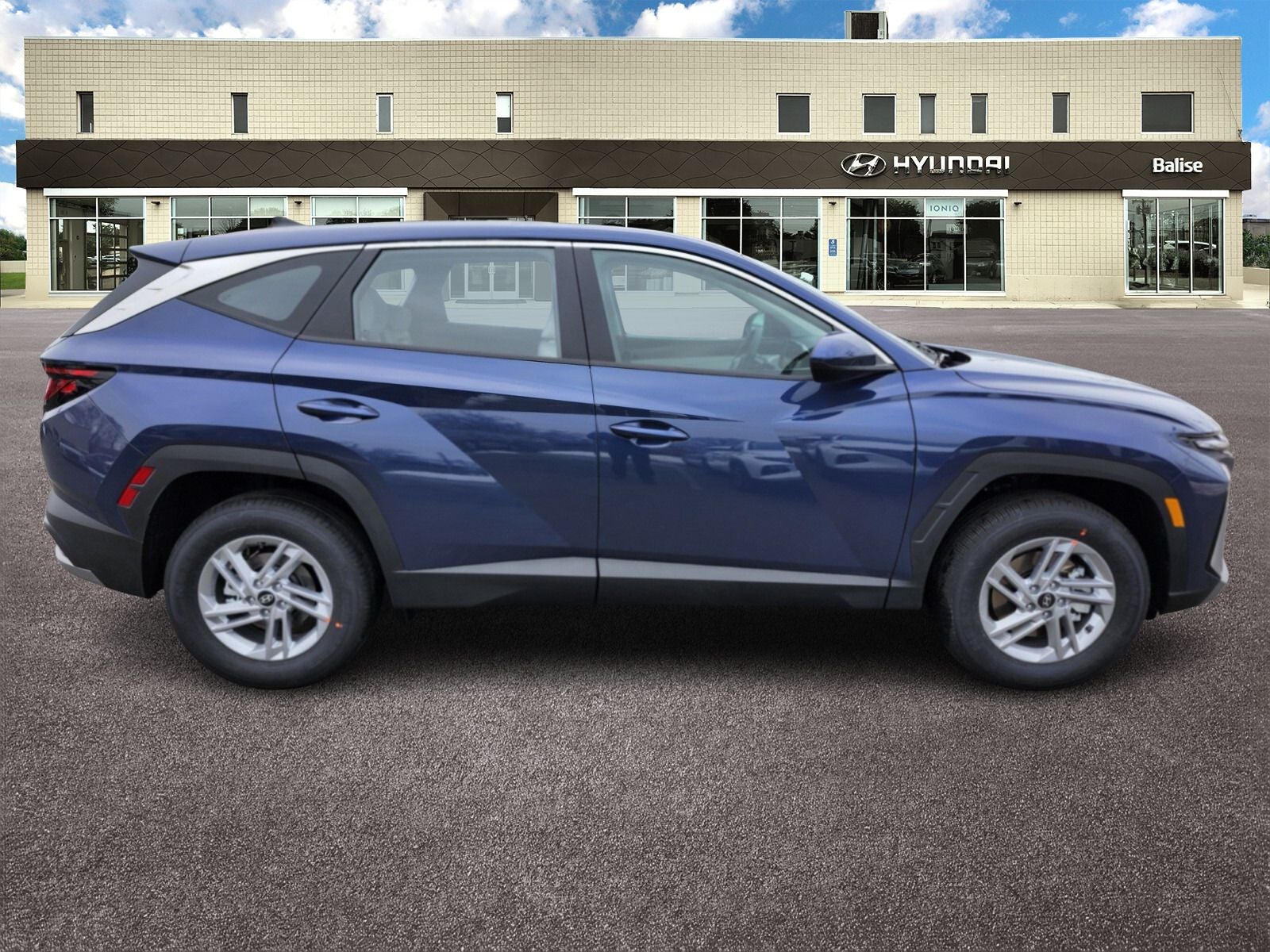 2026 Hyundai TUCSON SE