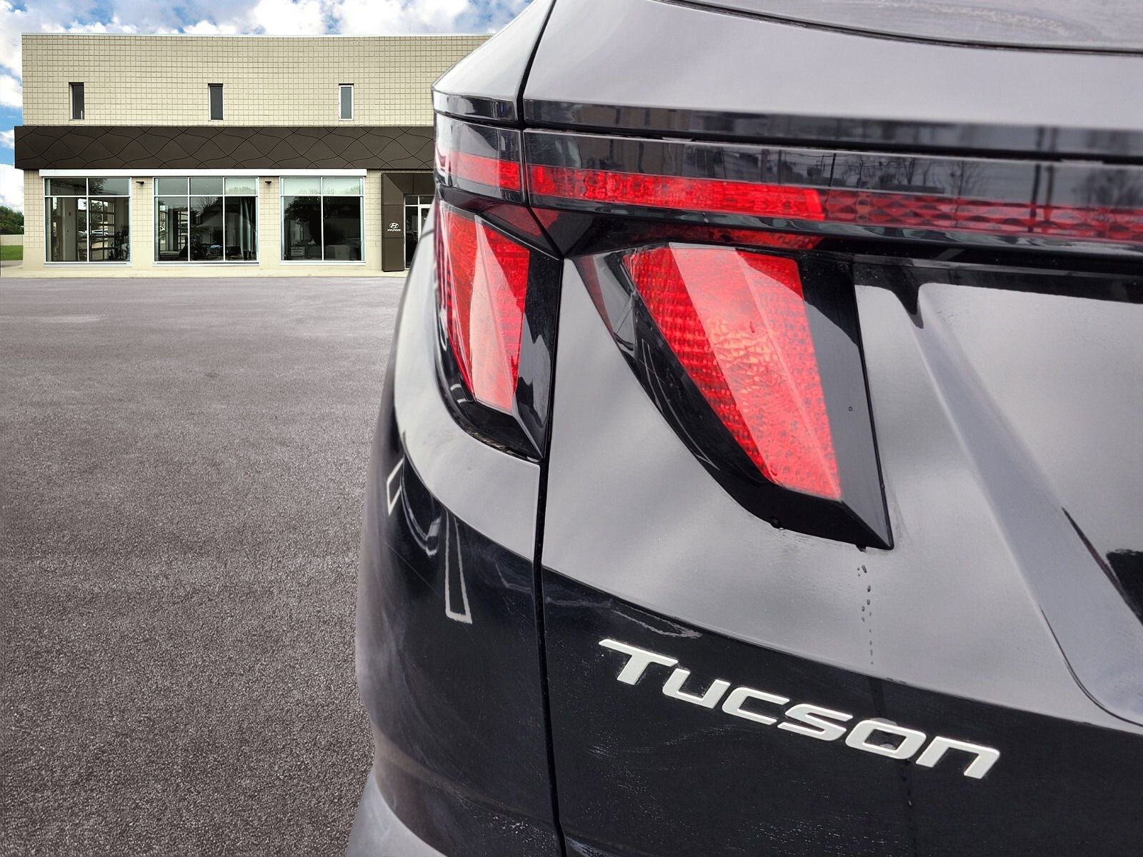 2026 Hyundai TUCSON SE