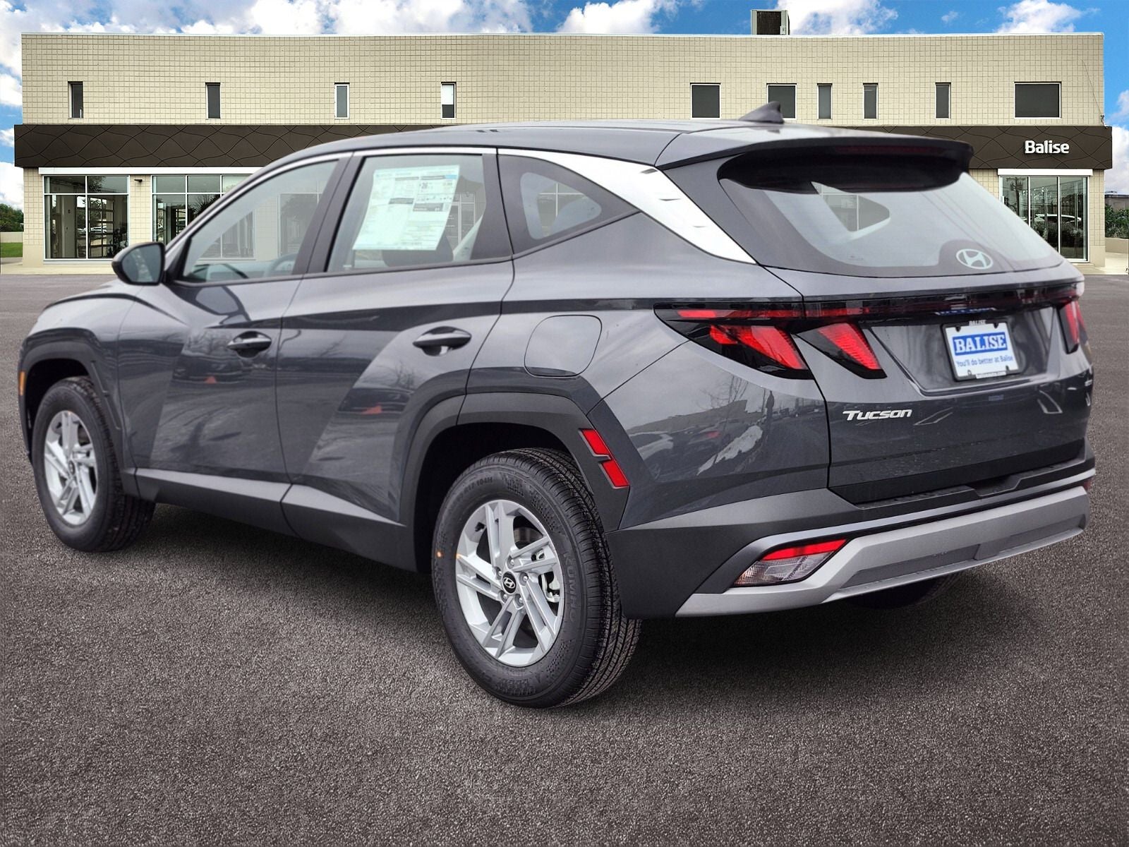 2026 Hyundai TUCSON SE