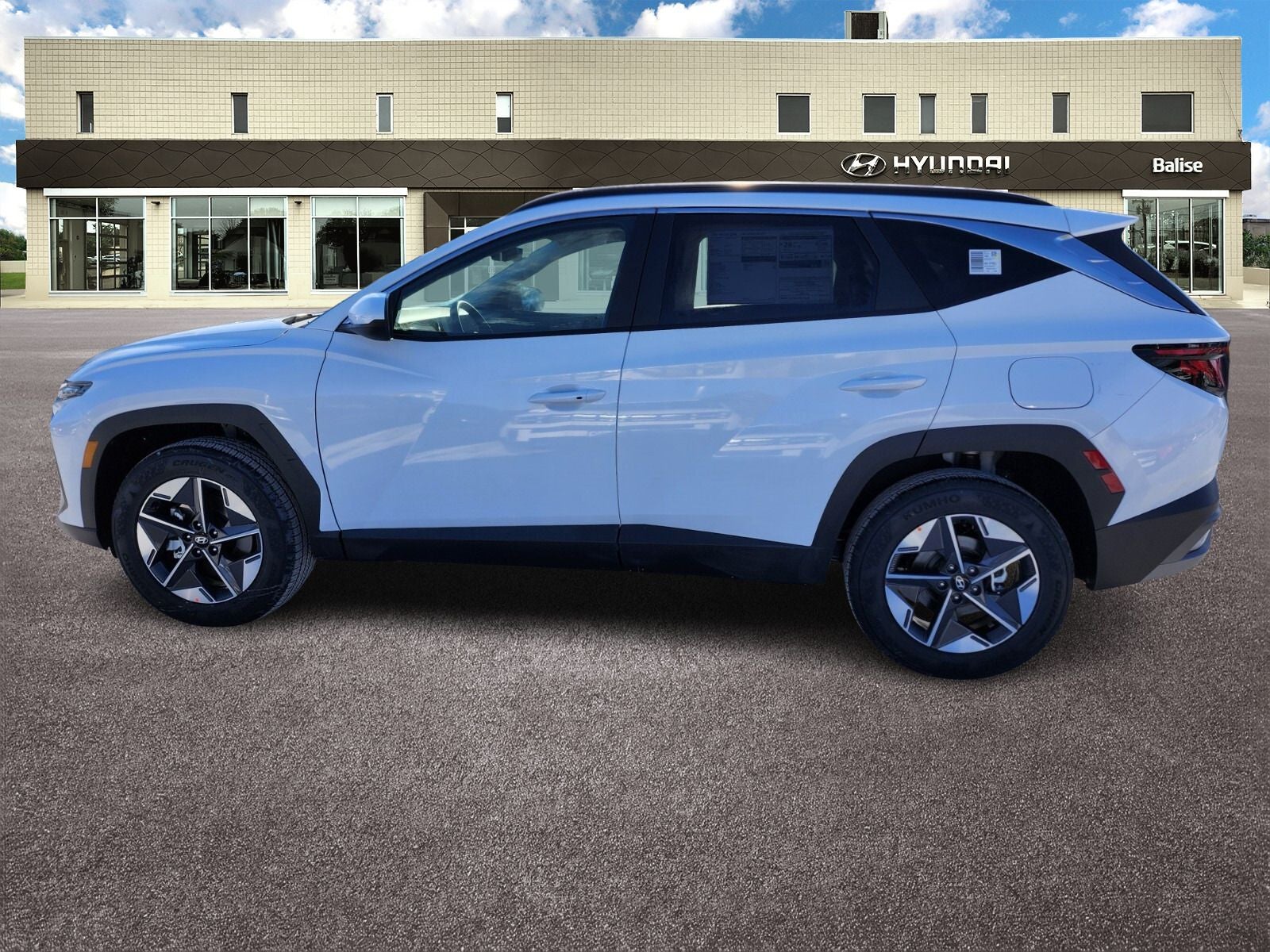 2026 Hyundai TUCSON SEL