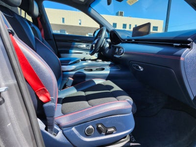 2024 Genesis GV70 2.5T sport prestige