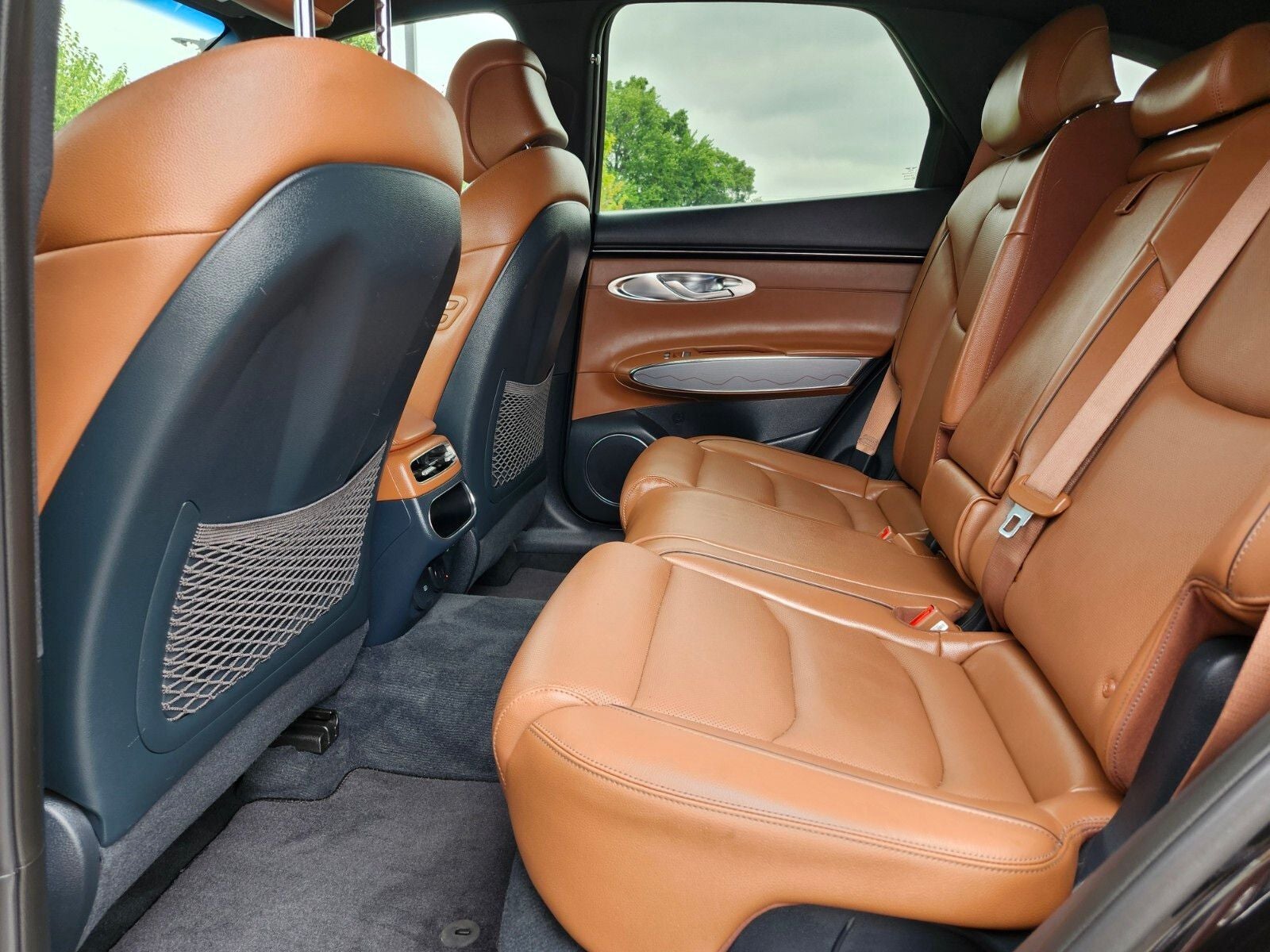2025 Genesis GV70 2.5T ADVANCED