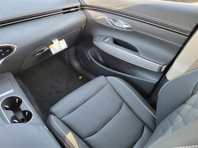 2025 Genesis Electrified GV70 Advanced