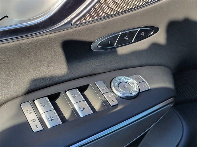 2025 Genesis Electrified GV70 Advanced