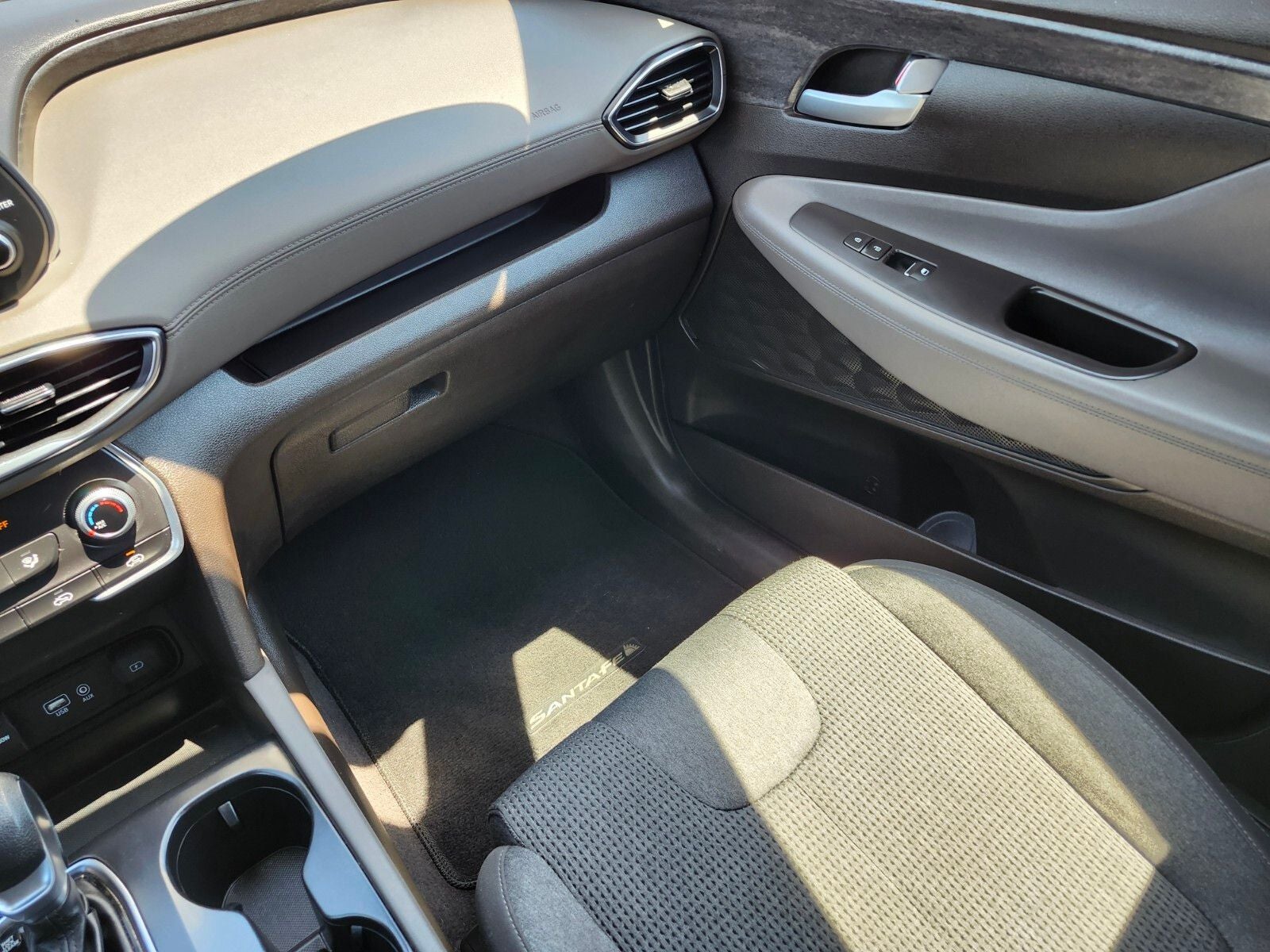 2019 Hyundai SANTA FE SE