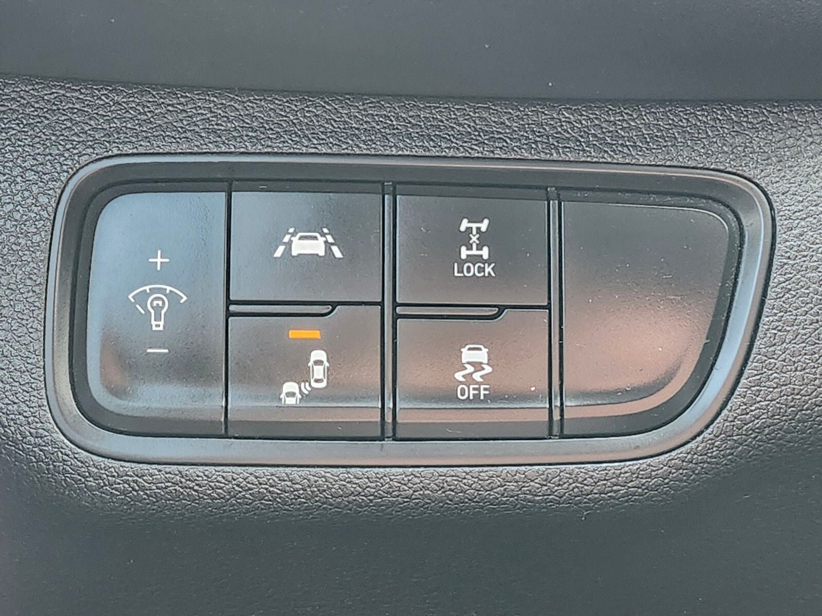 2019 Hyundai SANTA FE SE