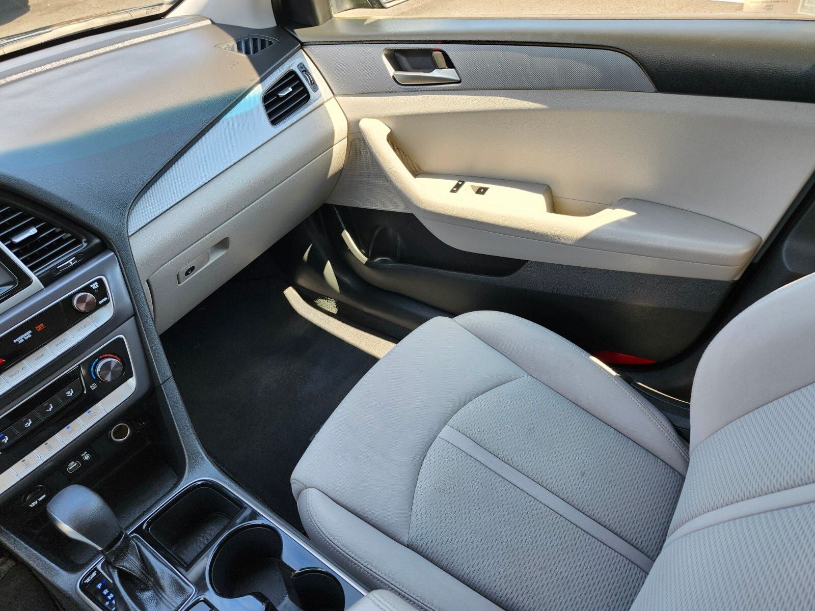 2019 Hyundai SONATA SE