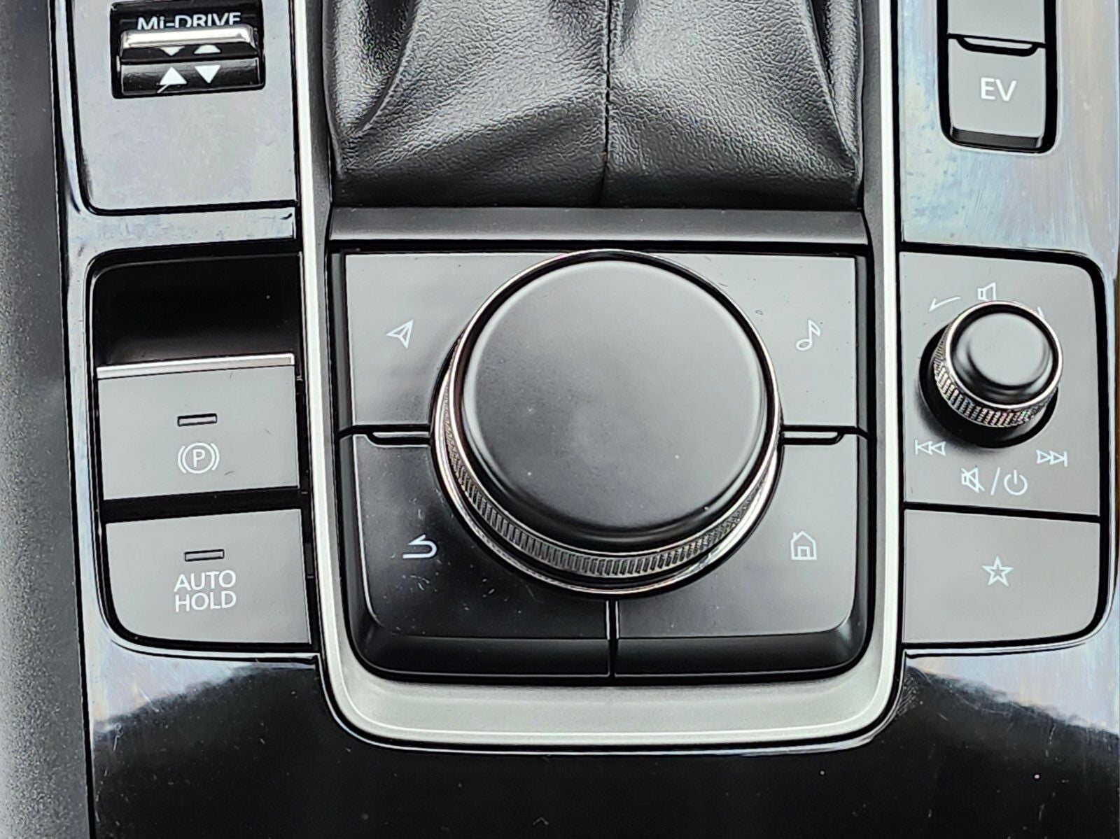 2025 Mazda Mazda CX-50 Hybrid Premium