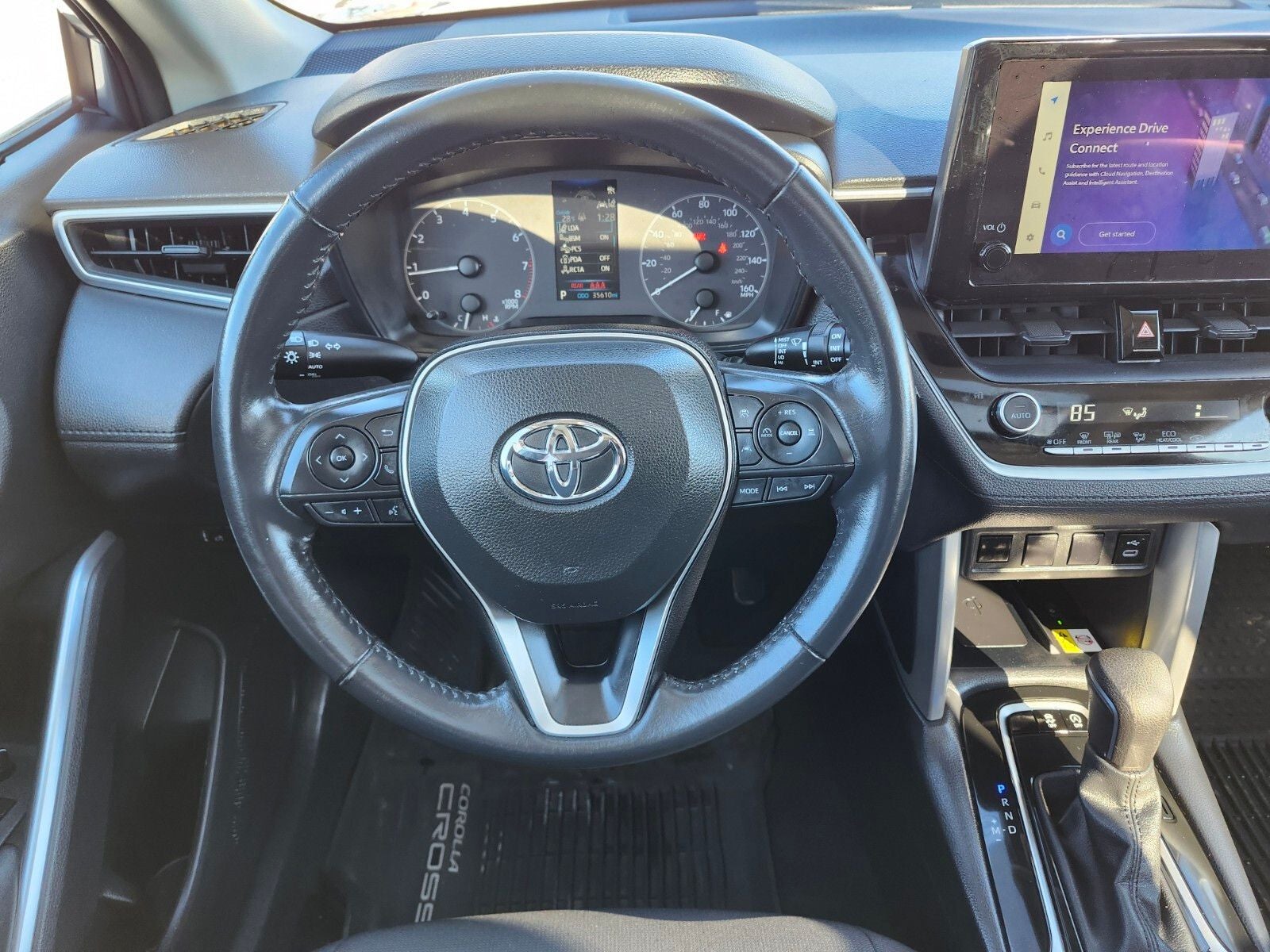 2023 Toyota Corolla Cross LE