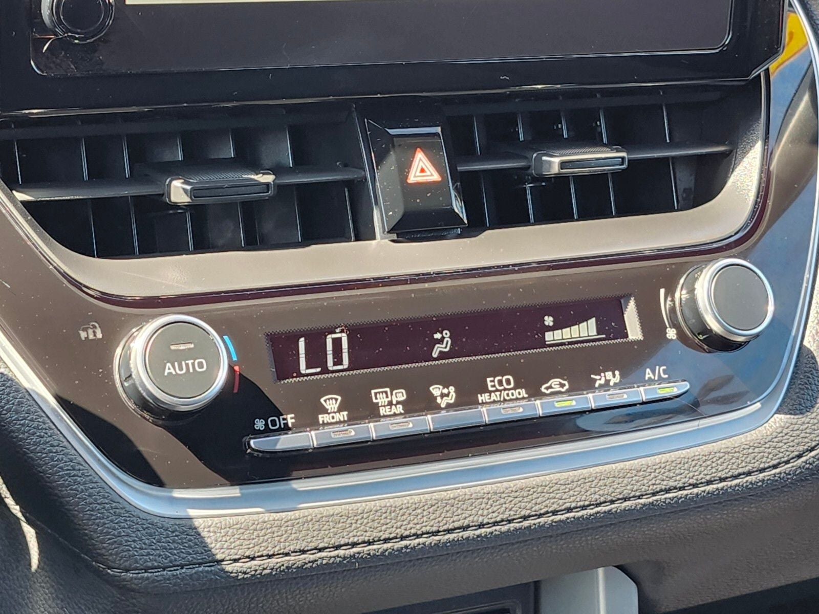 2024 Toyota Corolla Cross Hybrid SE