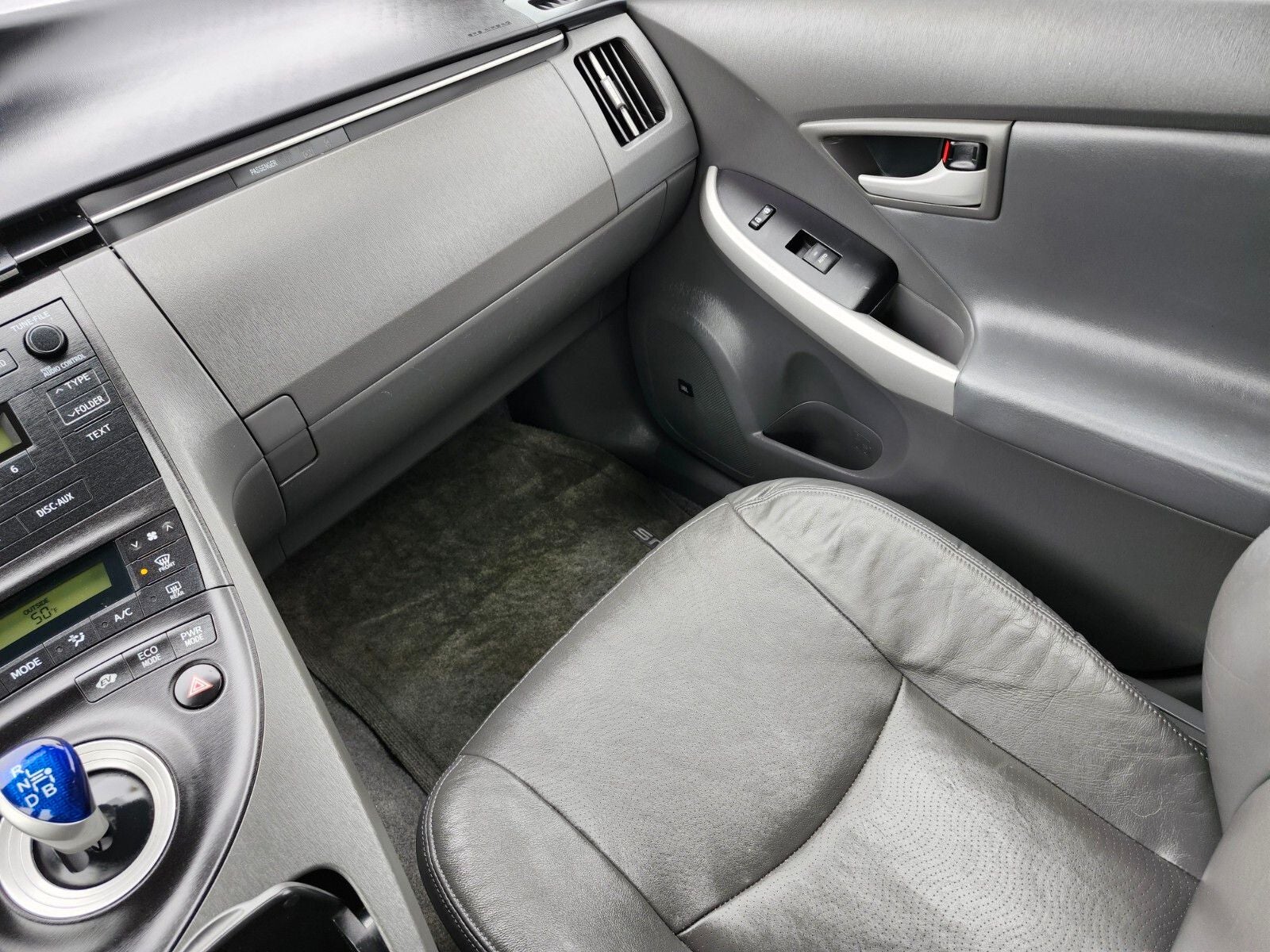 2010 Toyota Prius III