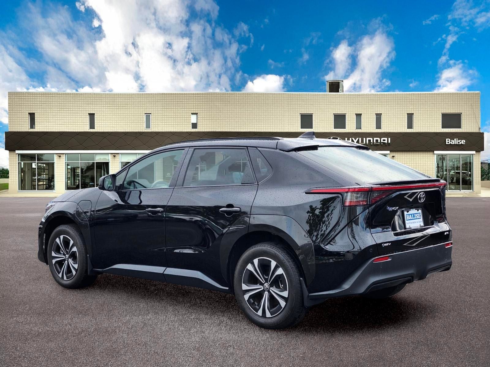2024 Toyota bZ4X XLE