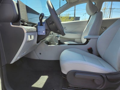 2026 Hyundai KONA SE