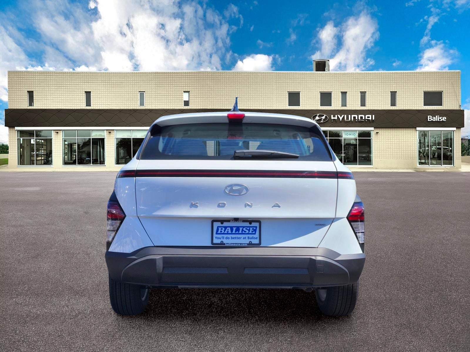 2026 Hyundai KONA SE