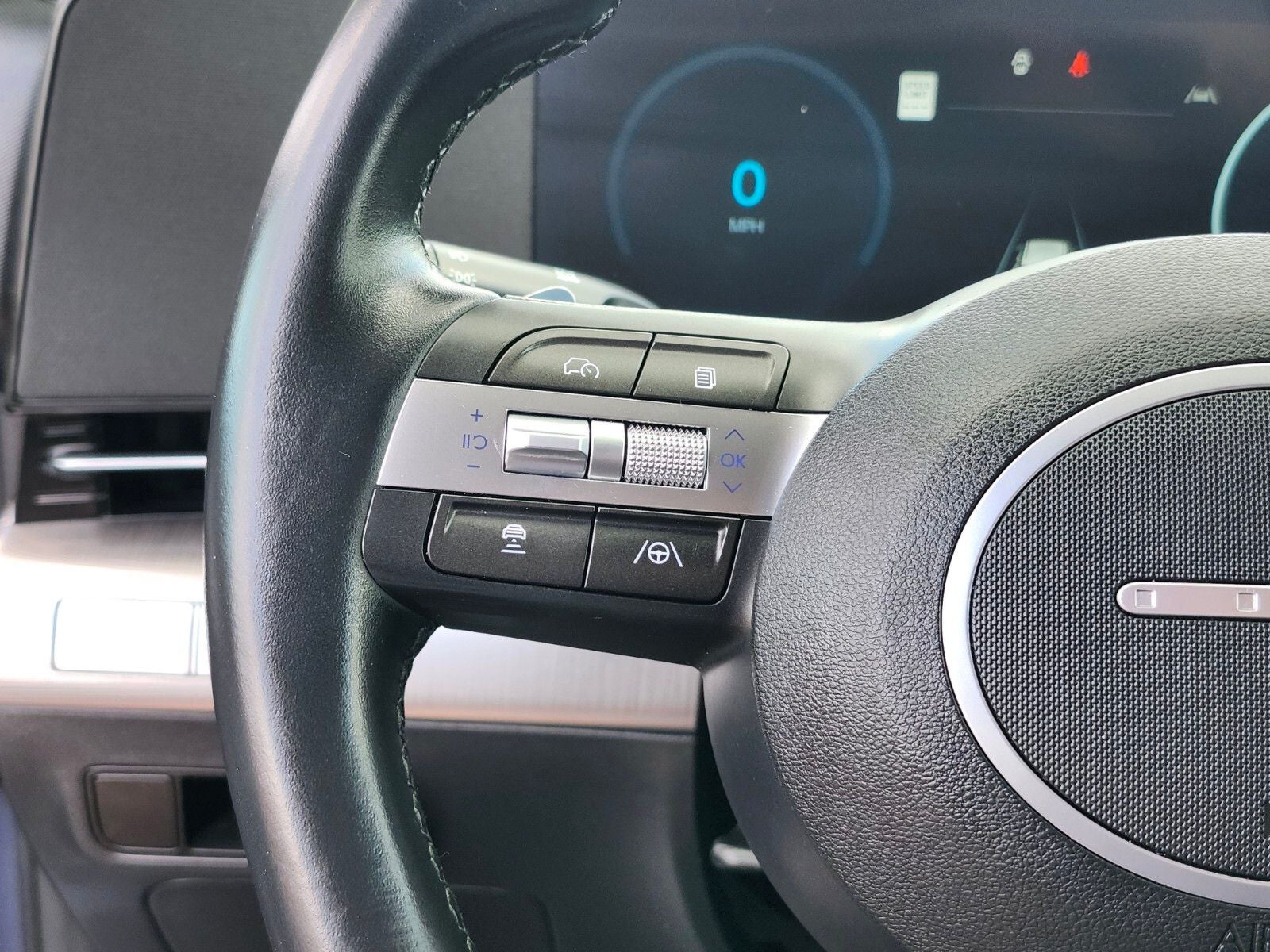 2024 Hyundai KONA ELECTRIC SEL