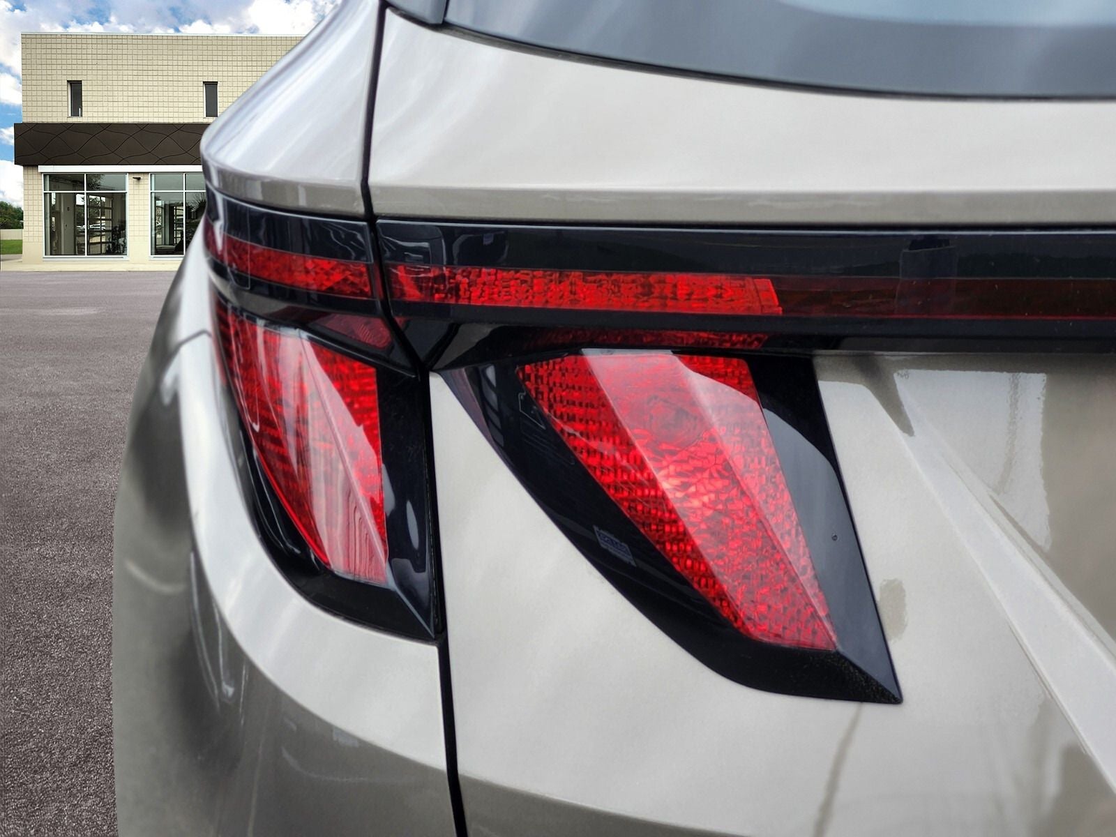 2026 Hyundai TUCSON HYBRID Blue SE