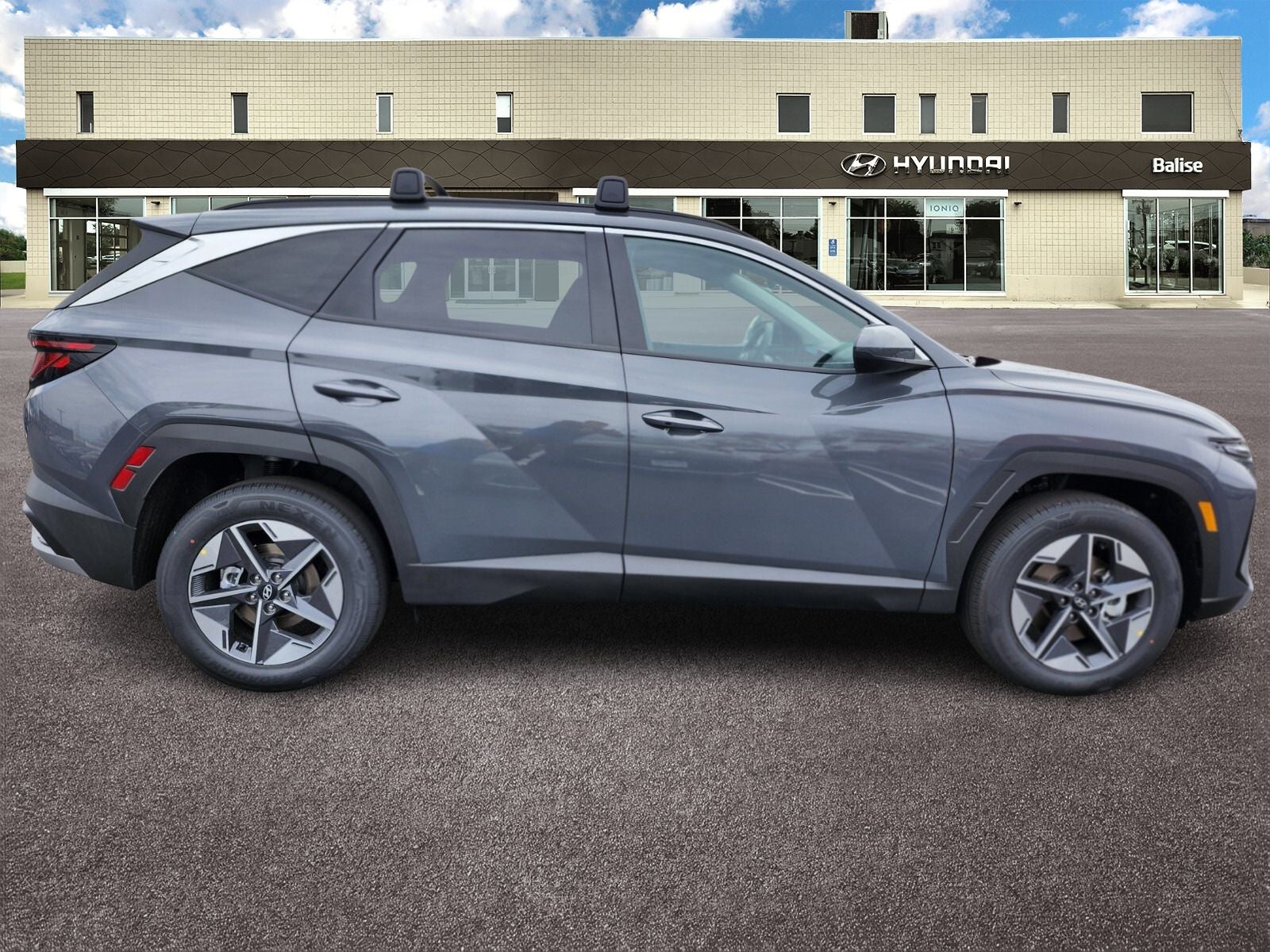 2026 Hyundai TUCSON HYBRID SEL