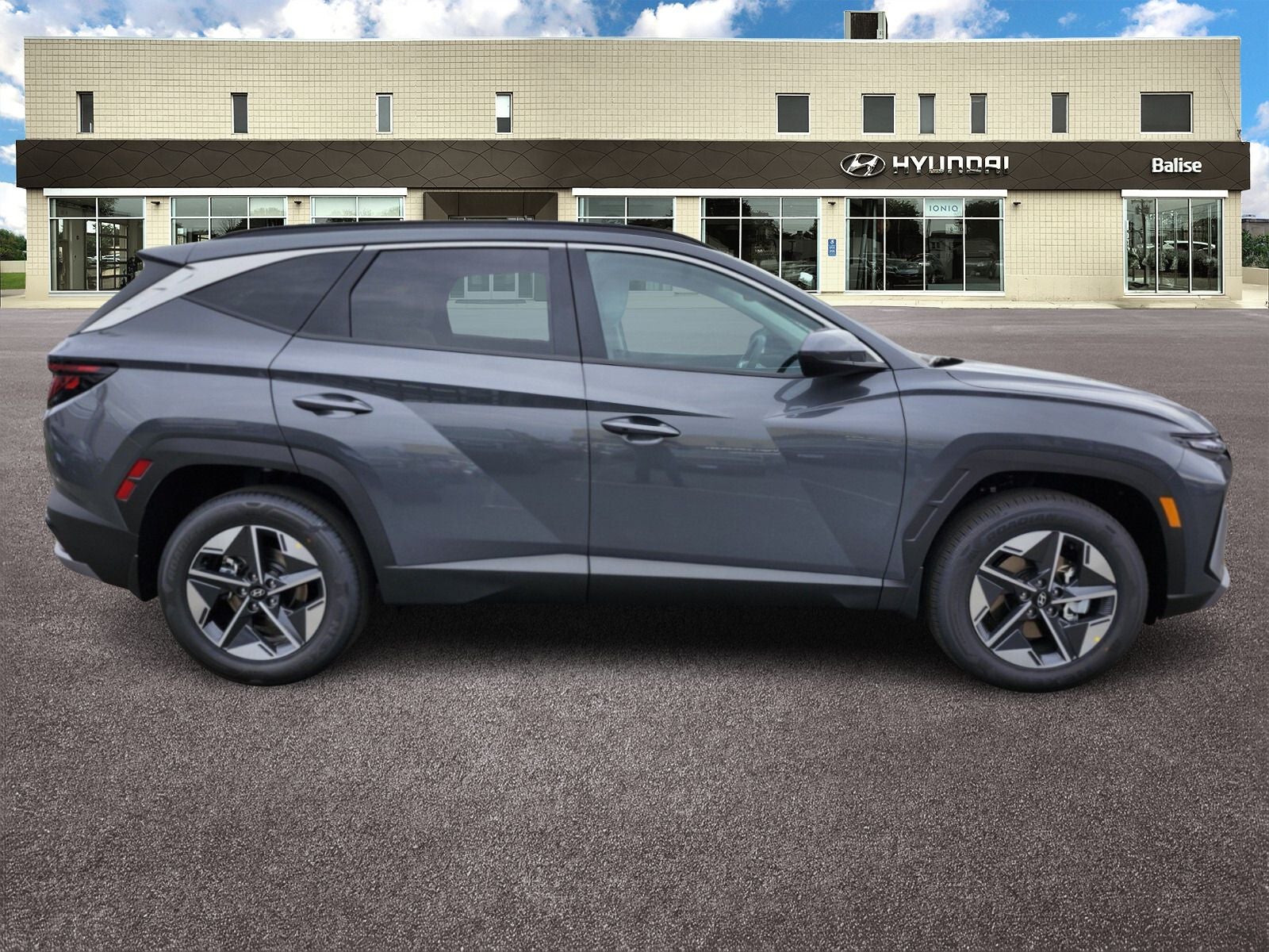 2026 Hyundai TUCSON HYBRID SEL