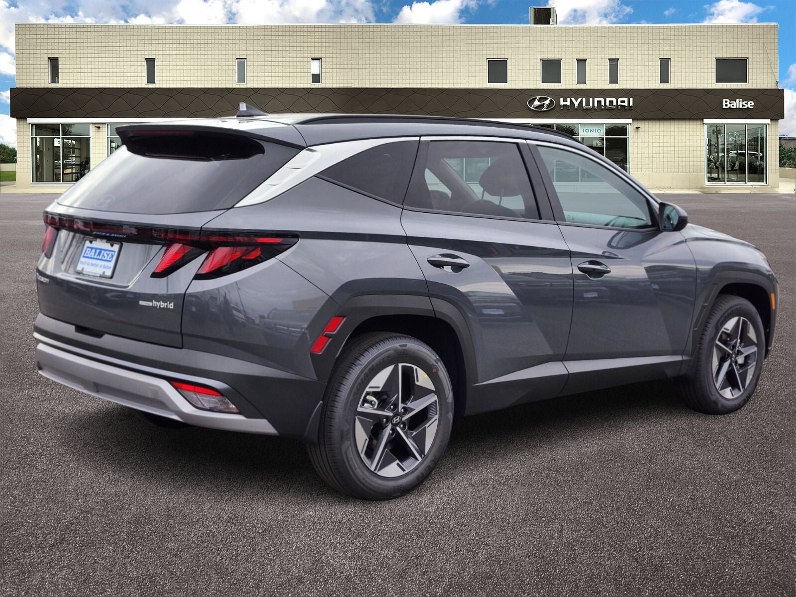 2026 Hyundai TUCSON HYBRID SEL