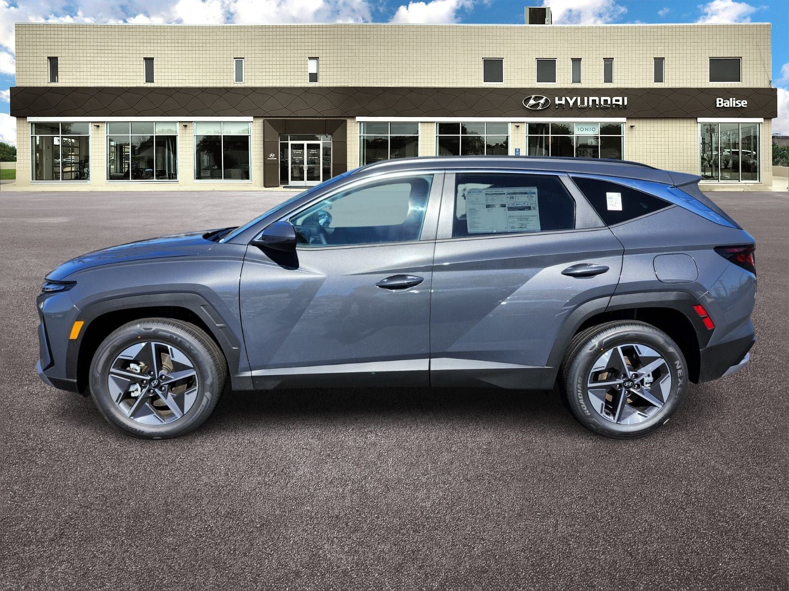 2026 Hyundai TUCSON HYBRID SEL