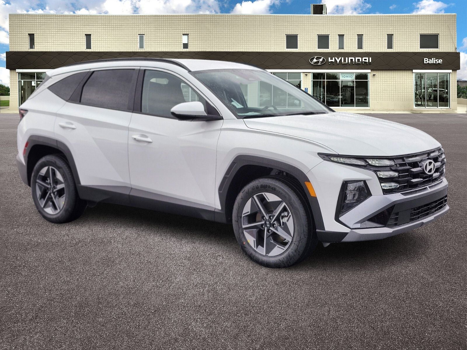 2026 Hyundai TUCSON HYBRID SEL