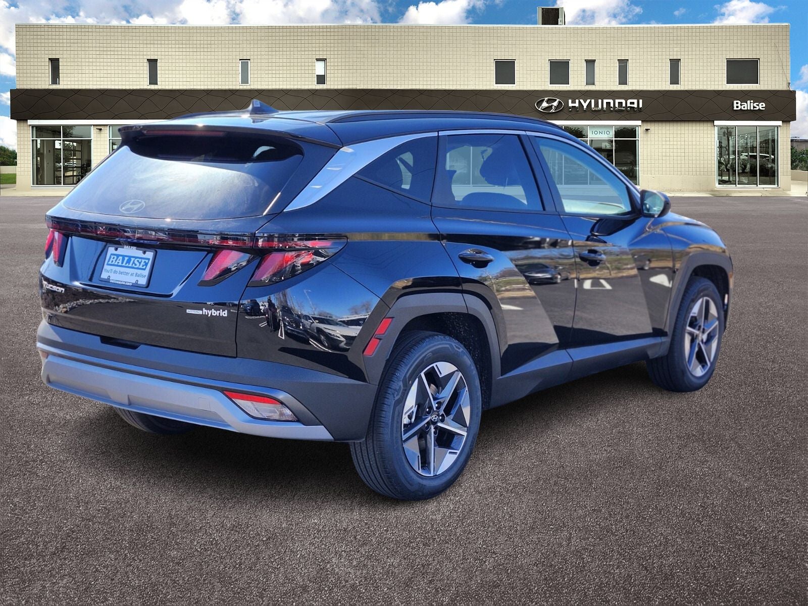 2026 Hyundai TUCSON HYBRID SEL