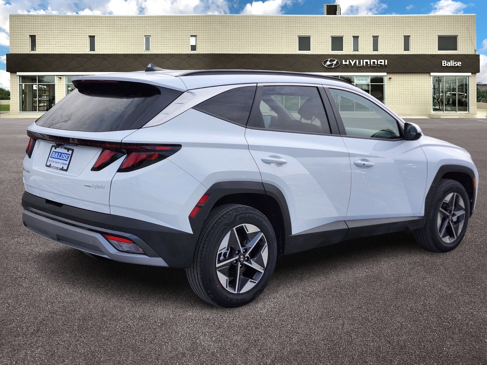 2026 Hyundai TUCSON HYBRID SEL