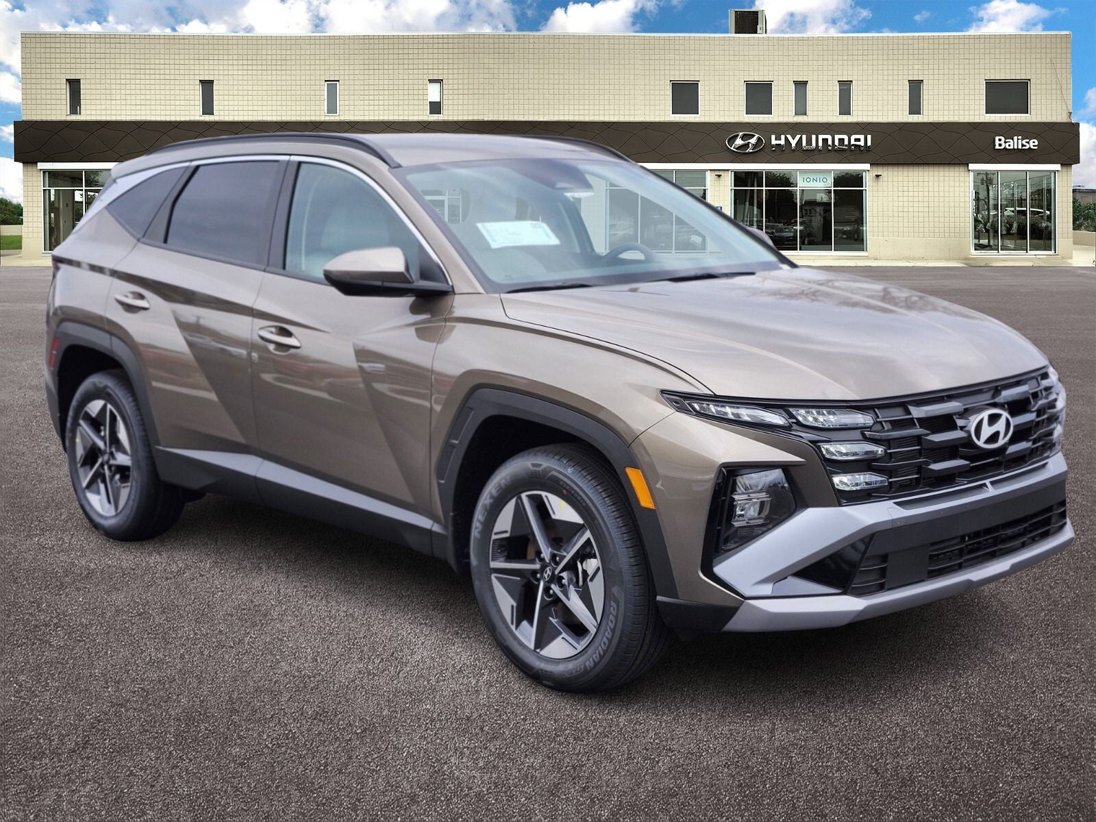 2026 Hyundai TUCSON HYBRID SEL