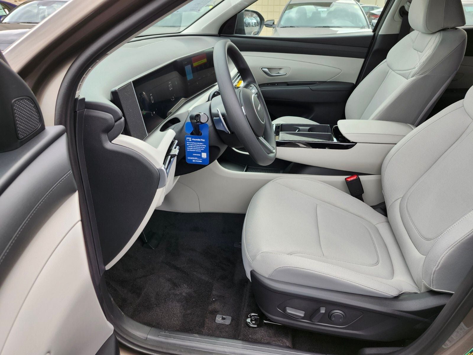 2026 Hyundai TUCSON HYBRID SEL