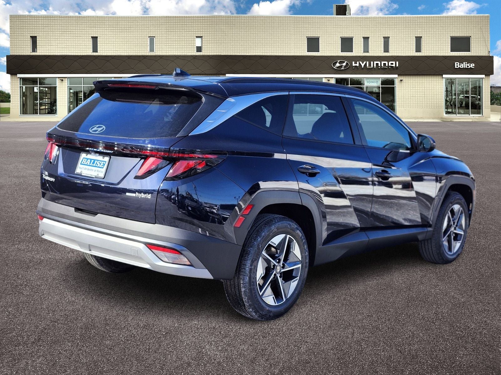 2026 Hyundai TUCSON HYBRID SEL