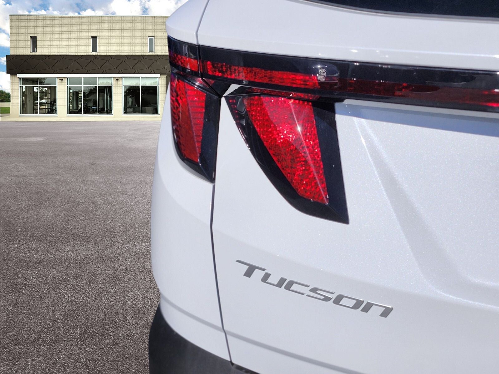 2026 Hyundai TUCSON HYBRID SEL