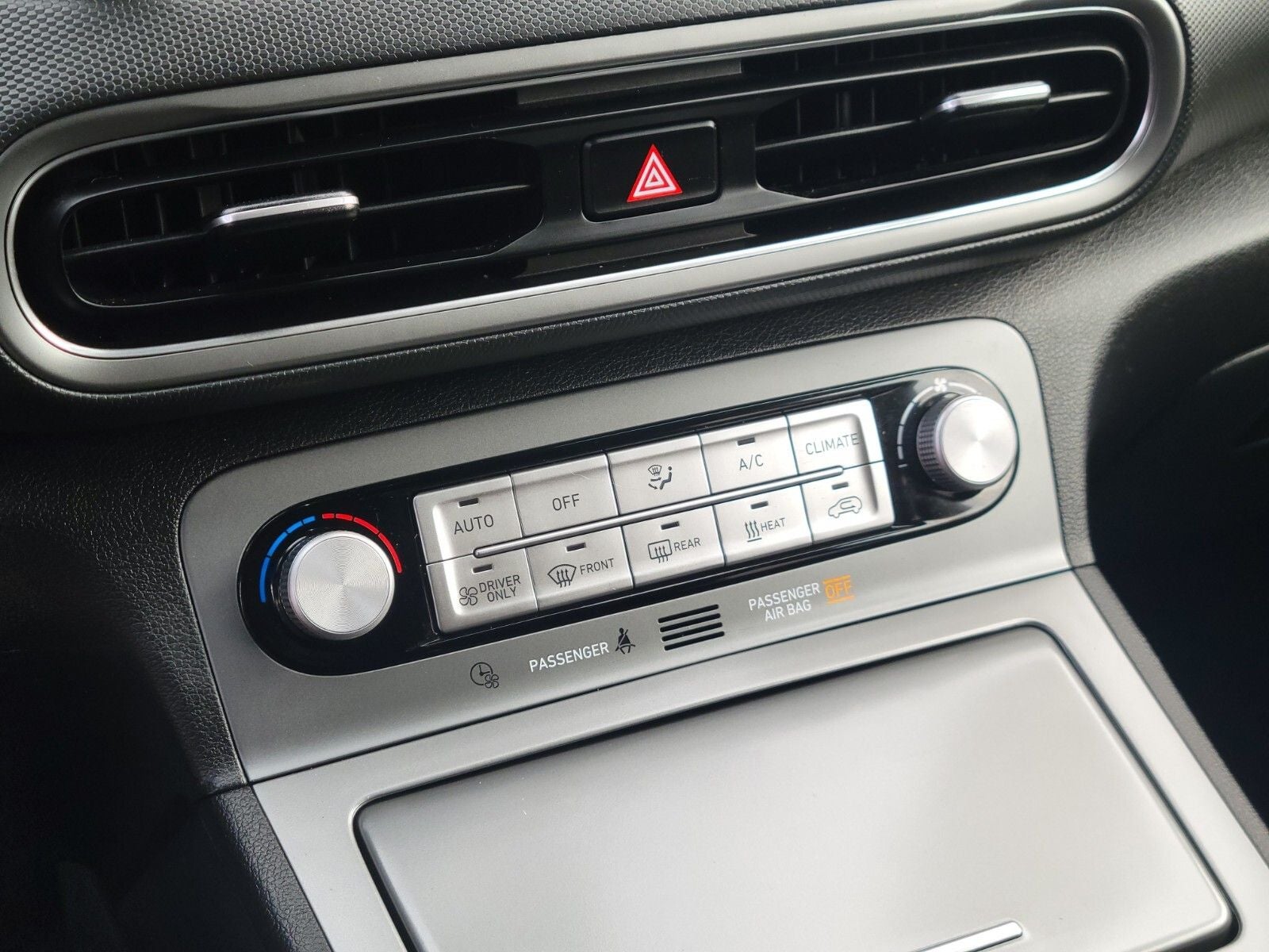 2023 Hyundai KONA ELECTRIC SEL