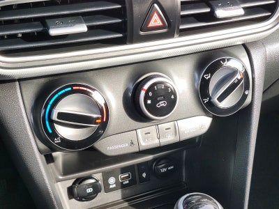 2021 Hyundai KONA SEL Plus