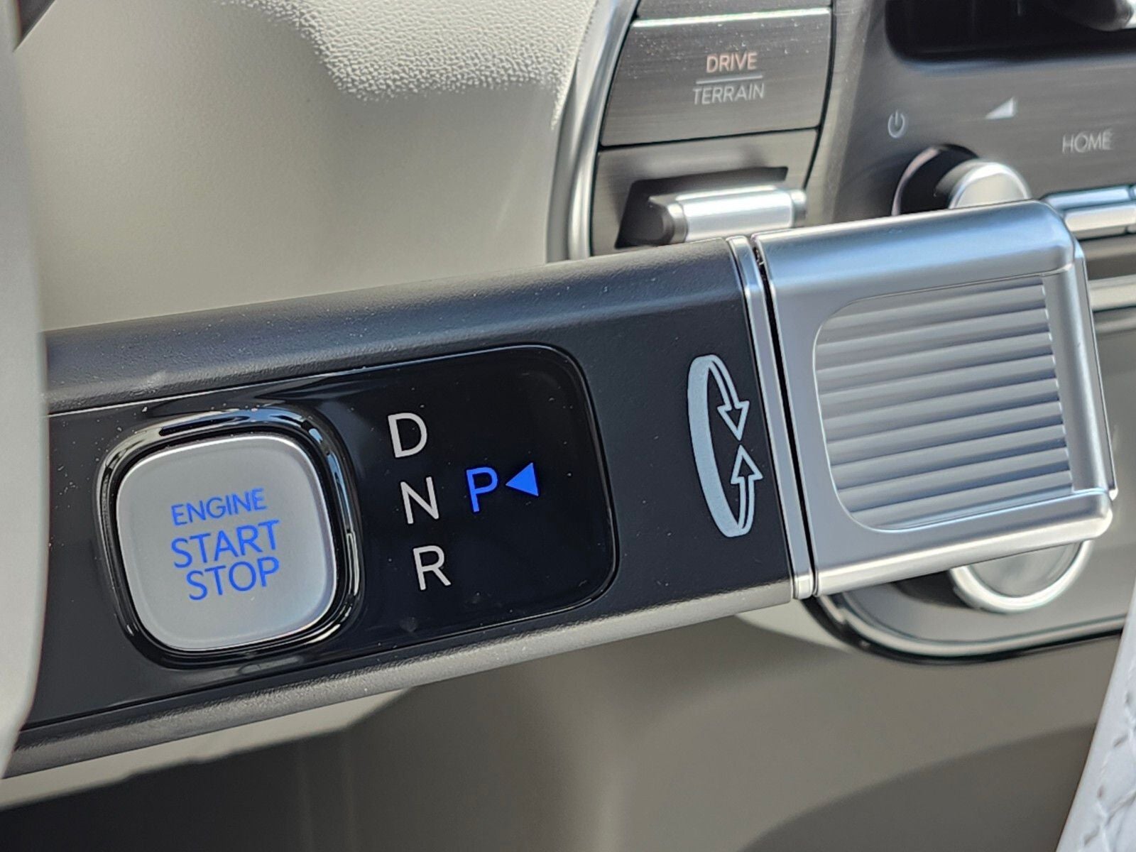 2026 Hyundai PALISADE HYBRID SEL Premium 8 Passenger